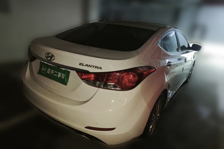 Used Hyundai Elantra (5th Generation / Langdong) 2015 1.6L Manual Leading Model Rear Right 45 Deg