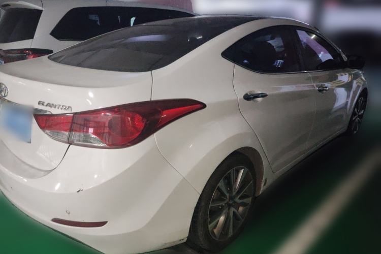 Used Hyundai Elantra (5th Generation / Langdong) 2015 1.6L Automatic Luxury Model Rear Right 45 Deg