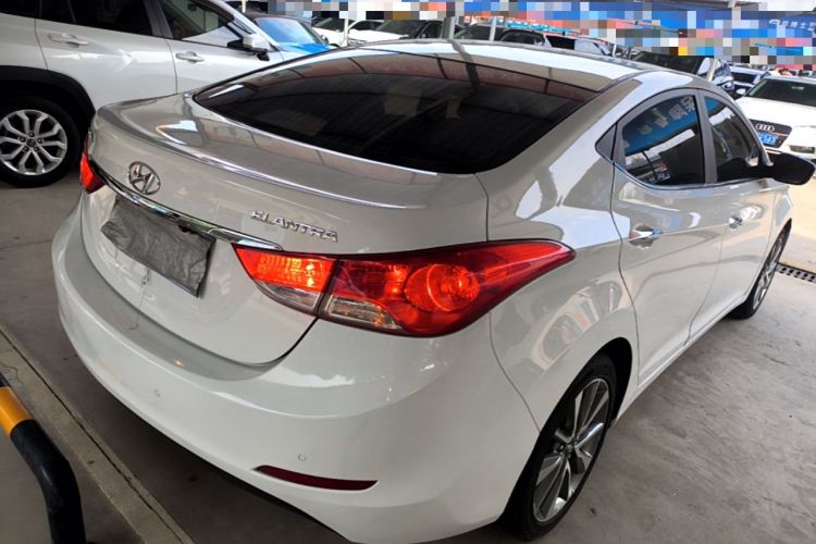 Used Hyundai Elantra (5th Generation / Langdong) 2015 1.6L Automatic Leading Model Rear Right 45 Deg