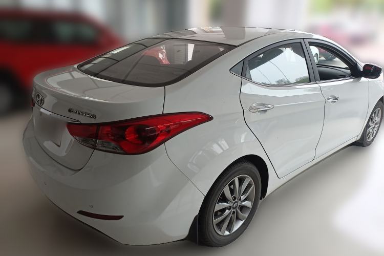 Used Hyundai Elantra (5th Generation / Langdong) 2015 1.6L Manual Leading Model Rear Right 45 Deg