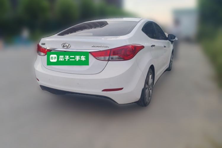 Used Hyundai Elantra (5th Generation / Langdong) 2015 1.6L Automatic Leading Model Rear Right 45 Deg