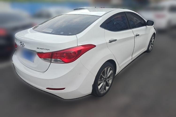 Used Hyundai Elantra (5th Generation / Langdong) 2015 1.6L Automatic Luxury Model Rear Right 45 Deg