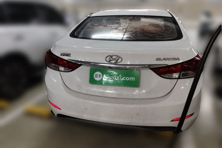 Used Hyundai Elantra (5th Generation / Langdong) 2015 1.6L Automatic Leading Model Rear Right 45 Deg