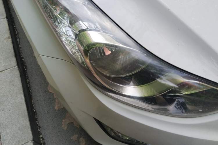 Used Hyundai Elantra (5th Generation / Langdong) 2015 1.6L Automatic Leading Model Right Front Headlight