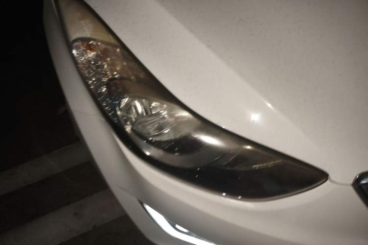 Used Hyundai Elantra (5th Generation / Langdong) 2015 1.6L Manual Leading Model Right Front Headlight