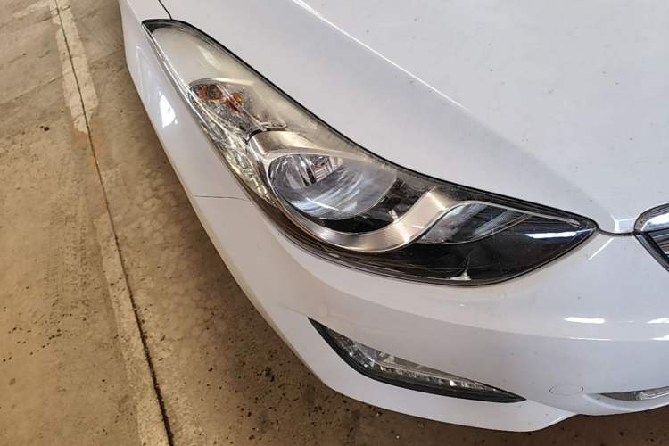 Used Hyundai Elantra (5th Generation / Langdong) 2015 1.6L Automatic Luxury Model Right Front Headlight