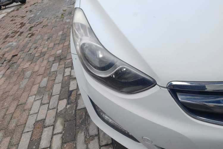 Used Hyundai Elantra (5th Generation / Langdong) 2015 1.6L Automatic Leading Model Right Front Headlight