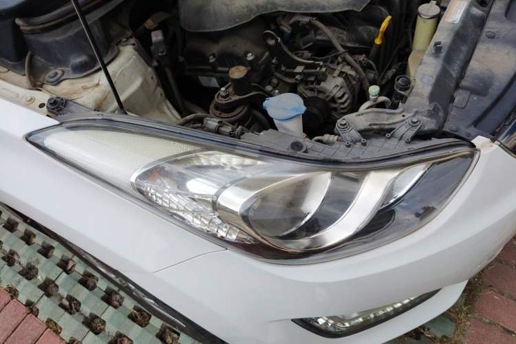 Used Hyundai Elantra (5th Generation / Langdong) 2015 1.6L Manual Leading Model Right Front Headlight