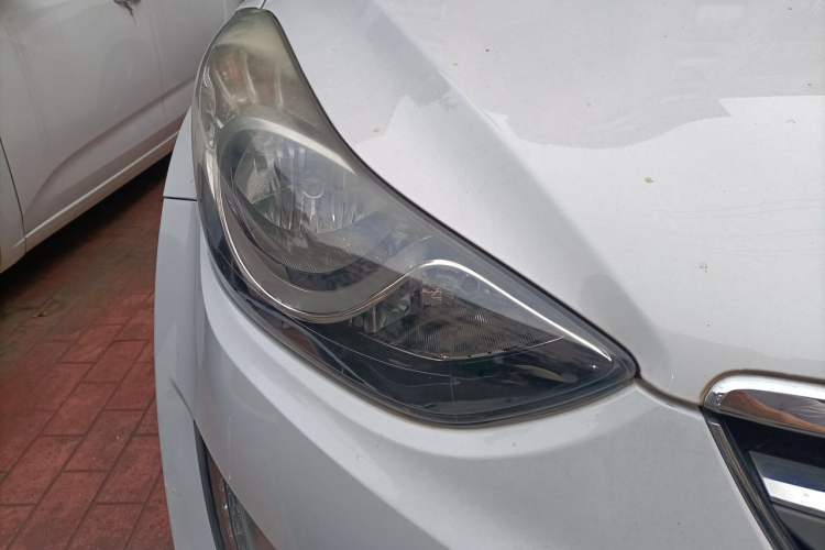 Used Hyundai Elantra (5th Generation / Langdong) 2015 1.6L Automatic Leading Model Right Front Headlight