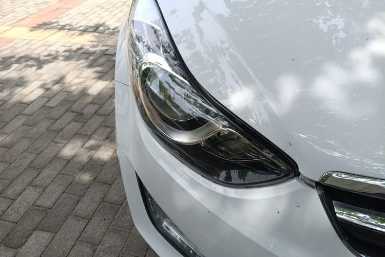 Used Hyundai Elantra (5th Generation / Langdong) 2015 1.6L Automatic Luxury Model Right Front Headlight