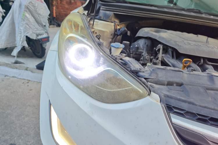 Used Hyundai Elantra (5th Generation / Langdong) 2015 1.6L Automatic Luxury Model Right Front Headlight