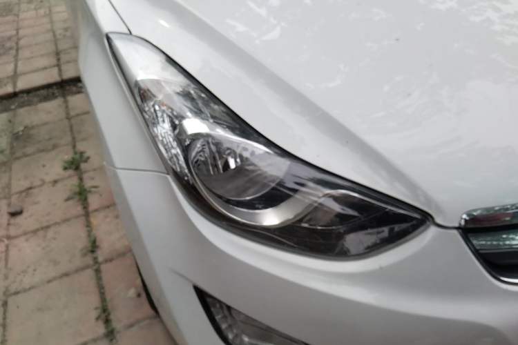 Used Hyundai Elantra (5th Generation / Langdong) 2015 1.6L Automatic Luxury Model Right Front Headlight