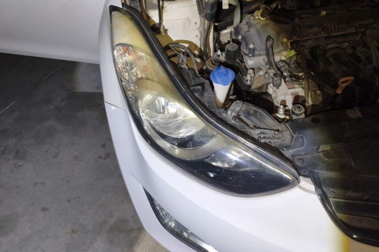 Used Hyundai Elantra (5th Generation / Langdong) 2015 1.6L Automatic Leading Model Right Front Headlight