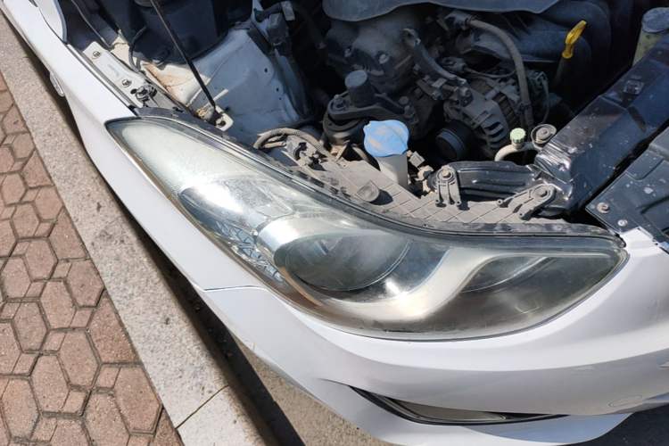 Used Hyundai Elantra (5th Generation / Langdong) 2015 1.6L Manual Fashion Edition Right Front Headlight