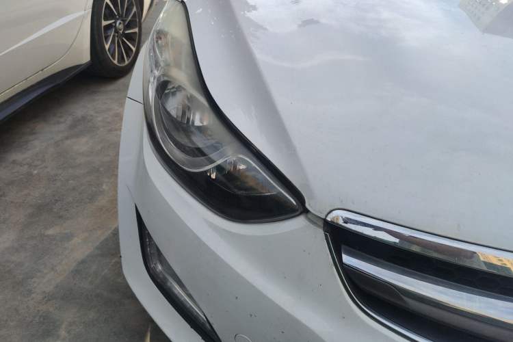 Used Hyundai Elantra (5th Generation / Langdong) 2015 1.6L Automatic Leading Model Right Front Headlight