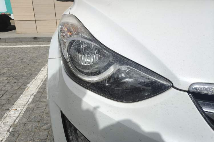 Used Hyundai Elantra (5th Generation / Langdong) 2015 1.6L Automatic Leading Model Right Front Headlight