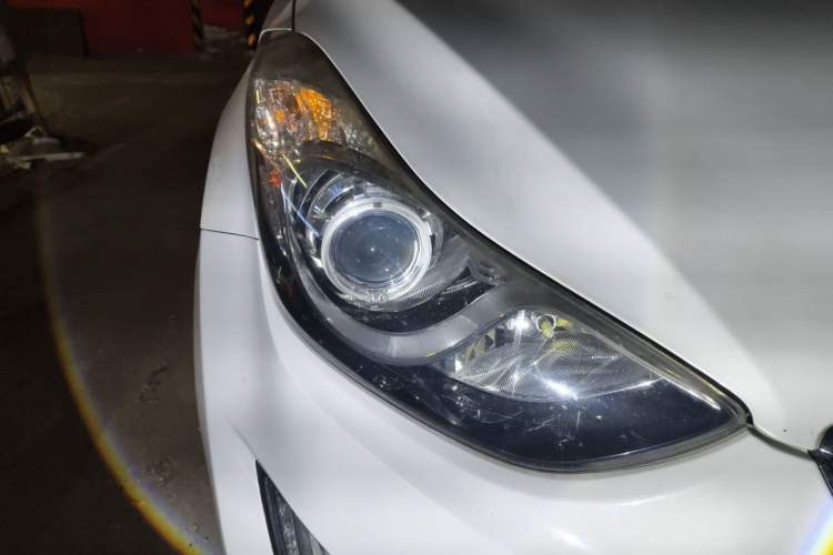 Used Hyundai Elantra (5th Generation / Langdong) 2015 1.6L Automatic Luxury Model Right Front Headlight