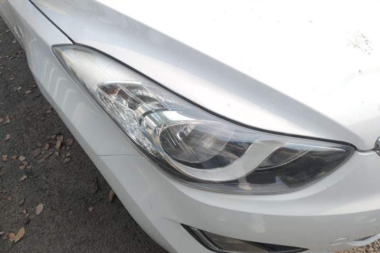 Used Hyundai Elantra (5th Generation / Langdong) 2015 1.6L Automatic Fashion Model Right Front Headlight