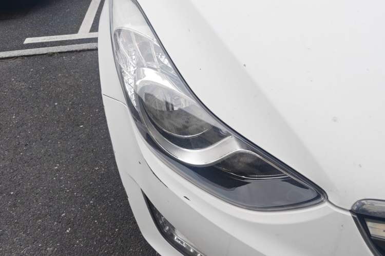 Used Hyundai Elantra (5th Generation / Langdong) 2015 1.6L Automatic Leading Model Right Front Headlight