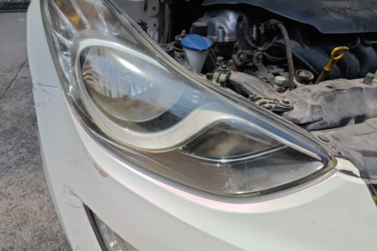 Used Hyundai Elantra (5th Generation / Langdong) 2015 1.6L Automatic Leading Model Right Front Headlight