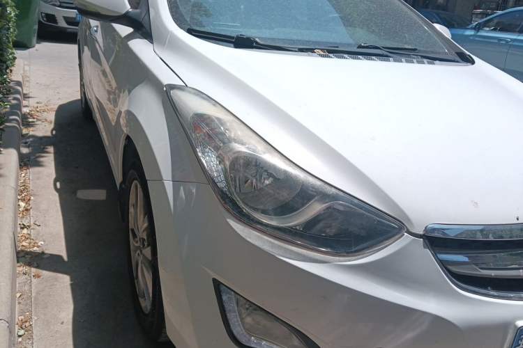 Used Hyundai Elantra (5th Generation / Langdong) 2015 1.6L Manual Leading Model Right Front Headlight