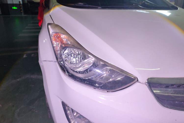 Used Hyundai Elantra (5th Generation / Langdong) 2015 1.6L Automatic Luxury Model Right Front Headlight