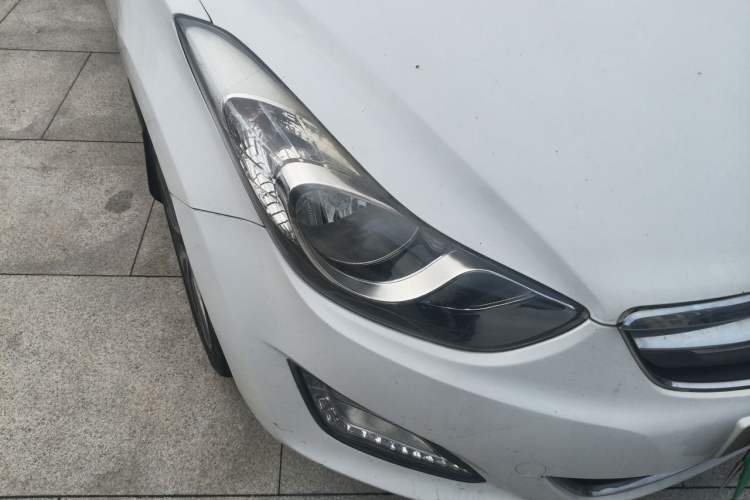 Used Hyundai Elantra (5th Generation / Langdong) 2015 1.6L Automatic Leading Model Right Front Headlight
