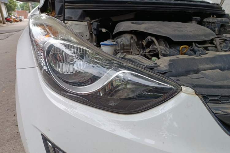 Used Hyundai Elantra (5th Generation / Langdong) 2015 1.6L Automatic Leading Model Right Front Headlight