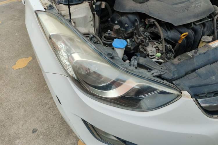 Used Hyundai Elantra (5th Generation / Langdong) 2015 1.6L Automatic Fashion Model Right Front Headlight