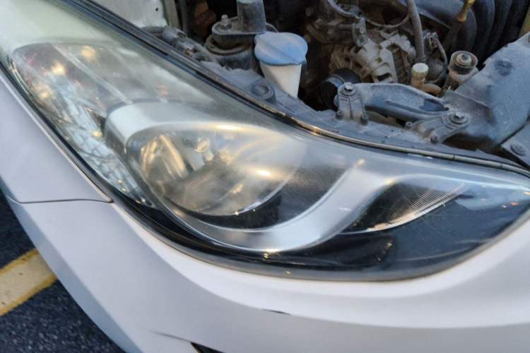 Used Hyundai Elantra (5th Generation / Langdong) 2015 1.6L Manual Leading Model Right Front Headlight