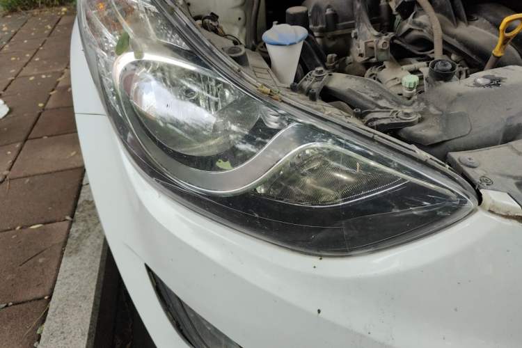 Used Hyundai Elantra (5th Generation / Langdong) 2015 1.6L Automatic Fashion Model Right Front Headlight