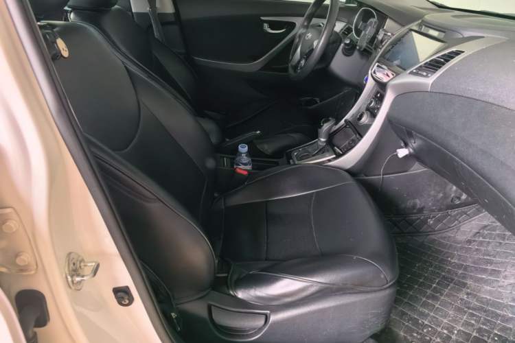 Used Hyundai Elantra (5th Generation / Langdong) 2015 1.6L Automatic Leading Model Right Front Seat