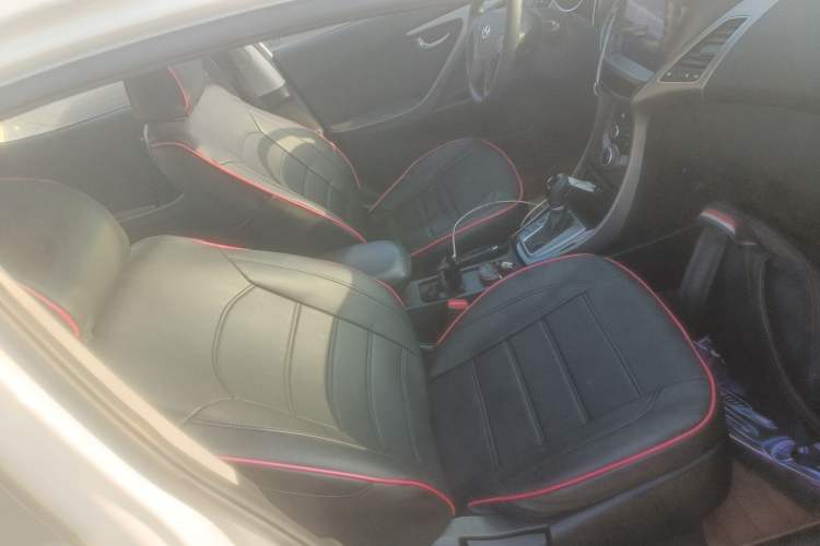 Used Hyundai Elantra (5th Generation / Langdong) 2015 1.6L Automatic Leading Model Right Front Seat