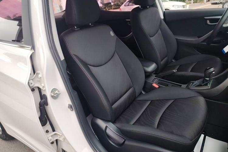 Used Hyundai Elantra (5th Generation / Langdong) 2015 1.6L Automatic Fashion Model Right Front Seat