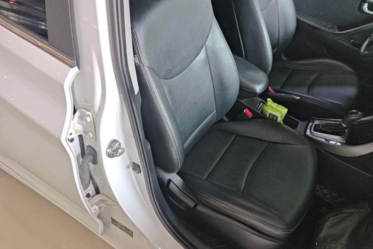 Used Hyundai Elantra (5th Generation / Langdong) 2015 1.6L Automatic Leading Model Right Front Seat