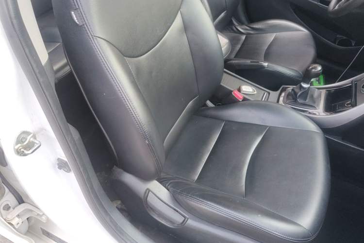 Used Hyundai Elantra (5th Generation / Langdong) 2015 1.6L Manual Leading Model Right Front Seat