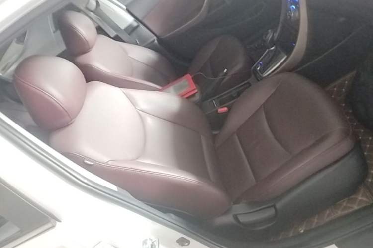 Used Hyundai Elantra (5th Generation / Langdong) 2015 1.6L Automatic Luxury Model Right Front Seat