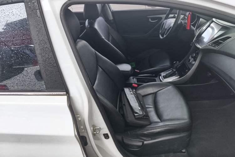 Used Hyundai Elantra (5th Generation / Langdong) 2015 1.6L Automatic Leading Model Right Front Seat