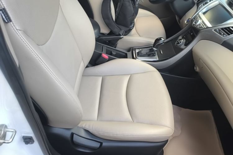 Used Hyundai Elantra (5th Generation / Langdong) 2015 1.6L Automatic Luxury Model Right Front Seat