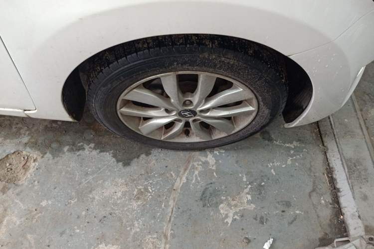 Used Hyundai Elantra (5th Generation / Langdong) 2015 1.6L Manual Leading Model Right Front Wheel Hub