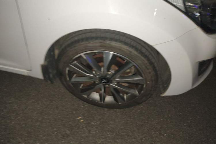 Used Hyundai Elantra (5th Generation / Langdong) 2015 1.6L Automatic Leading Model Right Front Wheel Hub