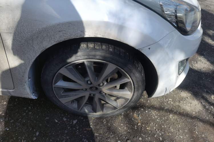 Used Hyundai Elantra (5th Generation / Langdong) 2015 1.6L Automatic Luxury Model Right Front Wheel Hub