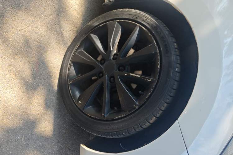 Used Hyundai Elantra (5th Generation / Langdong) 2015 1.6L Automatic Luxury Model Right Front Wheel Hub