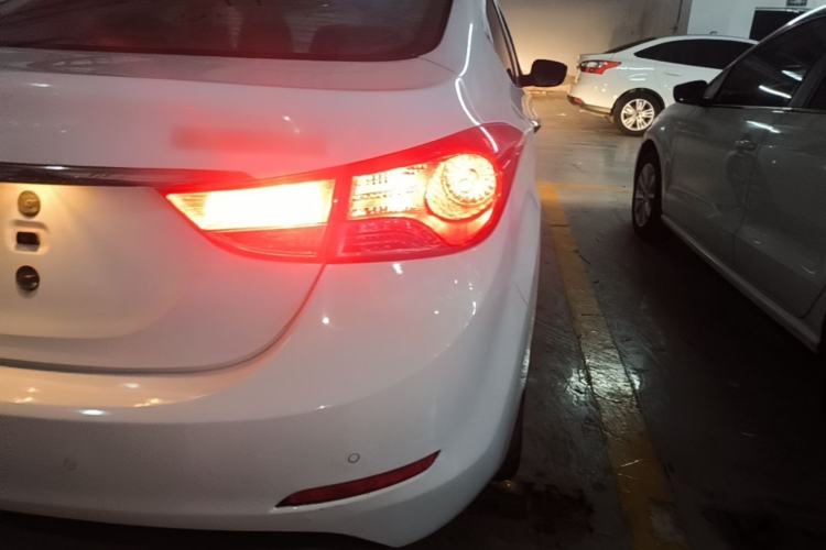Used Hyundai Elantra (5th Generation / Langdong) 2015 1.6L Automatic Leading Model Right Rear Taillight
