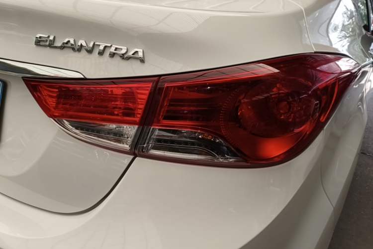 Used Hyundai Elantra (5th Generation / Langdong) 2015 1.6L Automatic Leading Model Right Rear Taillight