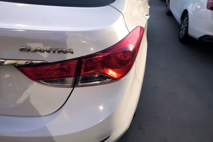 Used Hyundai Elantra (5th Generation / Langdong) 2015 1.6L Automatic Leading Model Right Rear Taillight