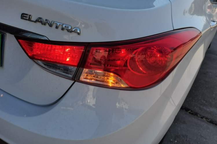 Used Hyundai Elantra (5th Generation / Langdong) 2015 1.6L Automatic Leading Model Right Rear Taillight