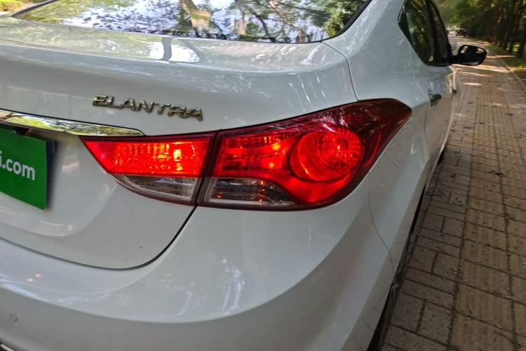 Used Hyundai Elantra (5th Generation / Langdong) 2015 1.6L Automatic Leading Model Right Rear Taillight