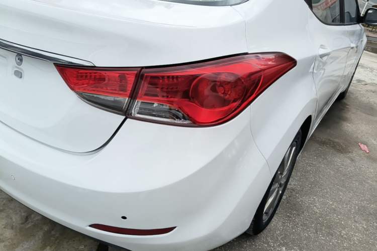 Used Hyundai Elantra (5th Generation / Langdong) 2015 1.6L Automatic Fashion Model Right Rear Taillight