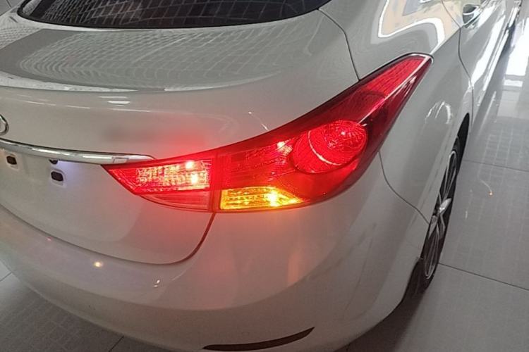Used Hyundai Elantra (5th Generation / Langdong) 2015 1.6L Automatic Luxury Model Right Rear Taillight